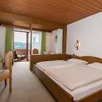ホテル Koenigshof 3*