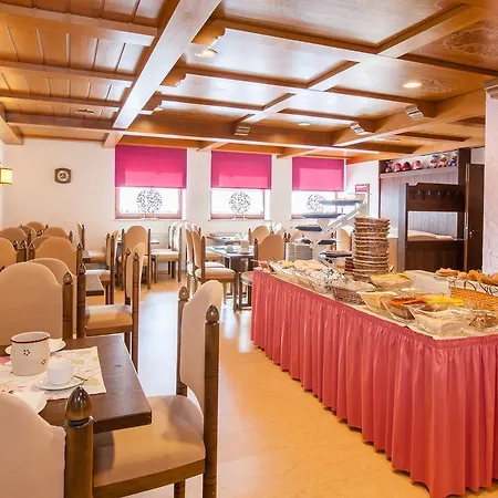 Koenigshof Hotel 3*